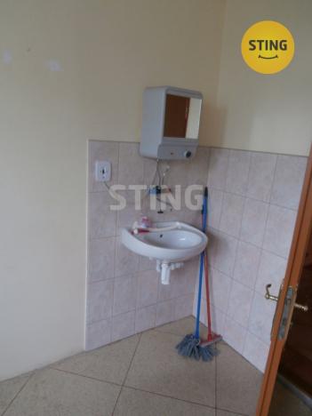 Pronájem kanceláře, Opava, Těšínská, 412 m2