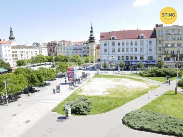 Pronájem obchodního prostoru, Ostrava, Masarykovo náměstí, 20 m2